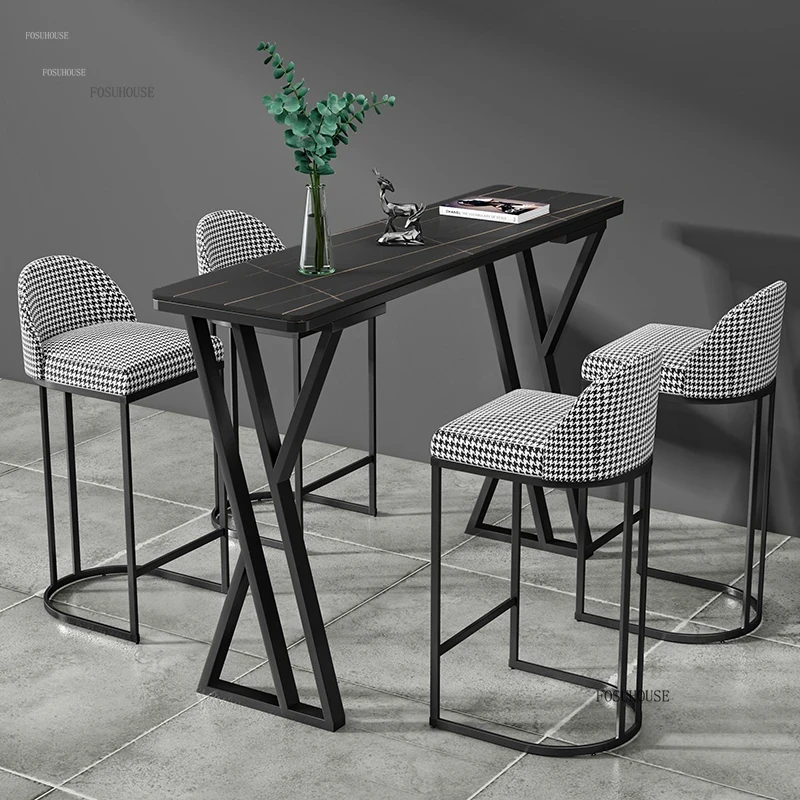 # Lekkie, luksusowe stoły baro – Commercial Kitchen Light recenzja i cena